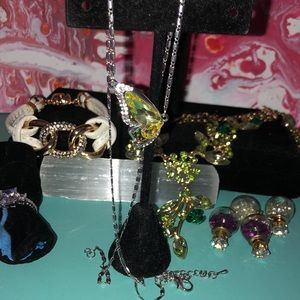 Bulk sale resale value $140 or give a gifts! Gv